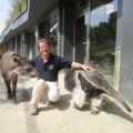 „Reinschmidts wilde Welt“: VOX startet neue Tier-Doku – Zoodirektor geht auf Entdeckungsreisen – Bild: VOX/​Encanto GmbH