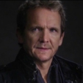 Sebastian Roché bei den „Vampire Diaries“ – Früherer „Supernatural“-Engel bei einer weiteren CW-Serie – Bild: Warner Bros. Television