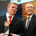 XY-Preisträger Georg Baur (l.) mit Laudator Claus Theo Gärtner – Bild: Anastasia Korablev