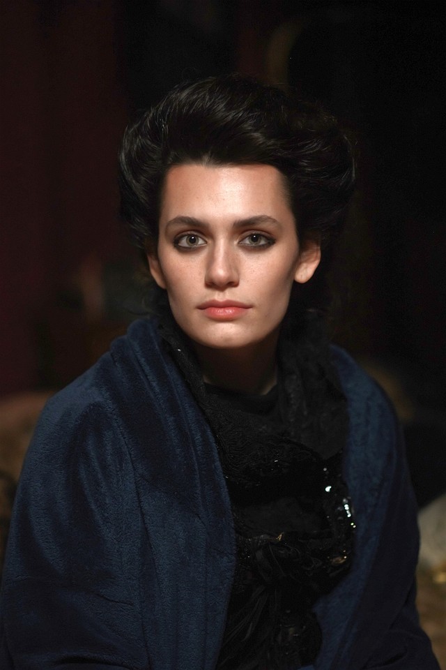 „Freud“ Kruder Genremix zwischen KrimiZeitbild und SéancenSpuk