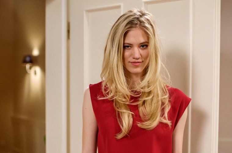 Larissa Marolt im Interview: „Es sind oft die Menschen mit Ecken und  Kanten, die interessant sind“ (Seite 2) – fernsehserien.de