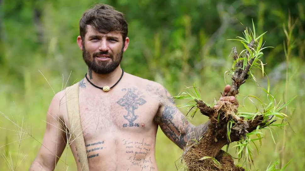 Naked Survival – Ausgezogen in die Wildnis – Bild: Warner Bros. Discovery Naked Survival – Ausgezogen in die Wildnis – Bild: Warner Bros. Discovery