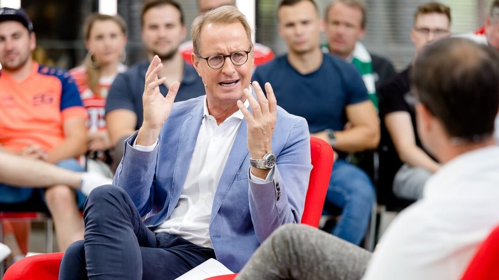 Doppelpass – Bild: Sport1 / Ruppografie - Nadine Rupp Doppelpass – Bild: Sport1 / Ruppografie - Nadine Rupp