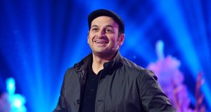 Kaya Yanar – Ausrasten für Anfänger – Bild: SAT.1/Guido Engels Kaya Yanar – Ausrasten für Anfänger – Bild: SAT.1/Guido Engels