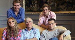 Life Is Toff – Bild: BBC three/Screenshot Life Is Toff – Bild: BBC three/Screenshot