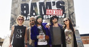Bams Bad Ass Gameshow – Bild: TM & Turner Entertainment Networks, Inc. A Time Warner Company. All Rights Reserved. / Ben Kaller Bams Bad Ass Gameshow – Bild: TM & Turner Entertainment Networks, Inc. A Time Warner Company. All Rights Reserved. / Ben Kaller