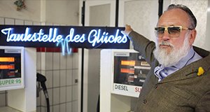 Tankstellen des Glücks – Bild: ZDF/Marco Wilms Tankstellen des Glücks – Bild: ZDF/Marco Wilms