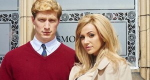 Tina & Bobby – Bild: itv Tina & Bobby – Bild: itv