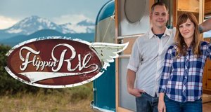 Alte Wohnmobile im neuen Glanz – Bild: Great American Country