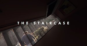 The Staircase: Tod auf der Treppe – Bild: Netflix The Staircase: Tod auf der Treppe – Bild: Netflix