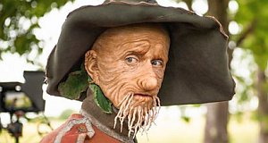Worzel Gummidge – Bild: BBC/Leopard Pictures/Matt Burlem Worzel Gummidge – Bild: BBC/Leopard Pictures/Matt Burlem