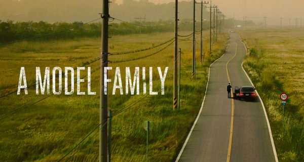A Model Family – Bild: Netflix A Model Family – Bild: Netflix