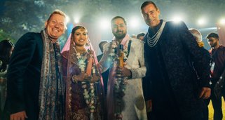 Die Braut, ihr Mann, die Eltern & Wir! Kai und Knossi auf Hochzeitsreise Die Braut, ihr Mann, die Eltern & Wir! Kai und Knossi auf Hochzeitsreise