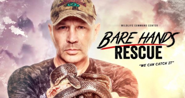 Die Tierretter – Einsatz mit Hand und Herz – Bild: Wildlife Command Center Die Tierretter – Einsatz mit Hand und Herz – Bild: Wildlife Command Center