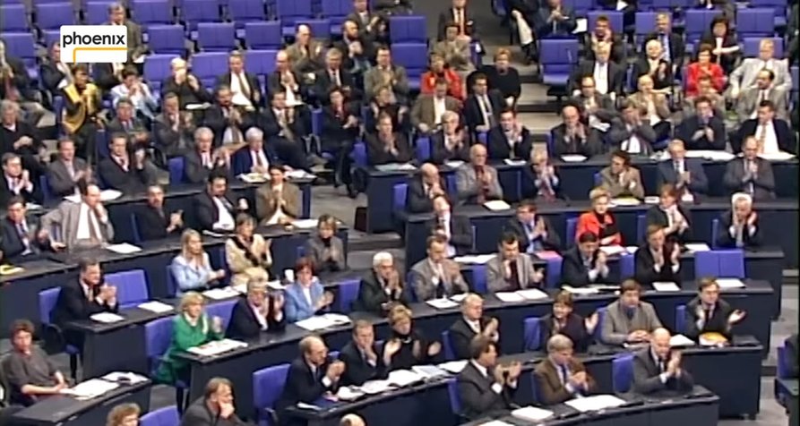 Fight der Fraktionen – Bild: phoenix/Screenshot Fight der Fraktionen – Bild: phoenix/Screenshot