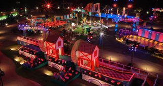 Holey Moley – Minigolf Extreme Holey Moley – Minigolf Extreme