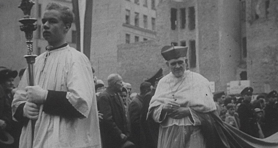 Kirchengeschichte in Rot-Weiß-Rot – Bild: ORF Kirchengeschichte in Rot-Weiß-Rot – Bild: ORF