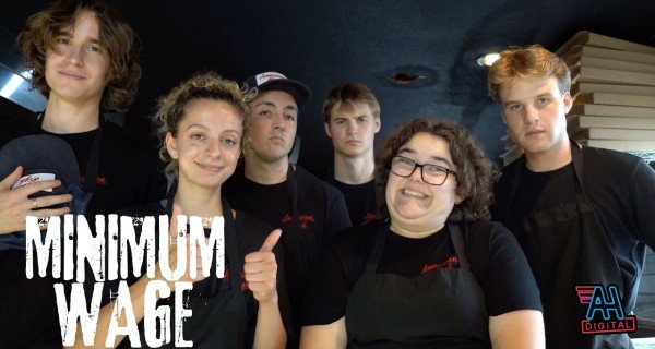 Minimum Wage – Bild: American High Minimum Wage – Bild: American High