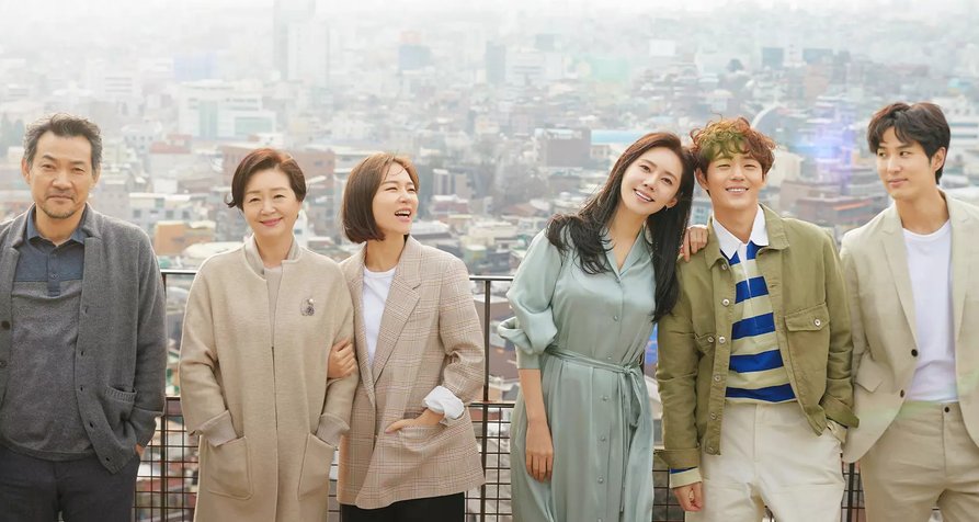 My Unfamiliar Family – Bild: Netflix My Unfamiliar Family – Bild: Netflix