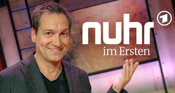 Nuhr im Ersten – Bild: rbb/Thomas Ernst Nuhr im Ersten – Bild: rbb/Thomas Ernst