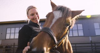 Ride: Reitsport zwischen Wettkampf, Glamour und Tierwohl Ride: Reitsport zwischen Wettkampf, Glamour und Tierwohl