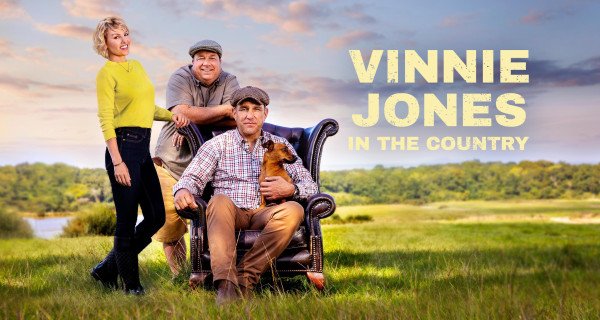 Vinnie Jones in the Country – Bild: Warner Bros. Discovery Vinnie Jones in the Country – Bild: Warner Bros. Discovery